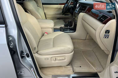Позашляховик / Кросовер Lexus LX 2010 в 