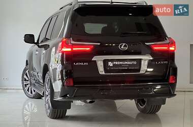 Внедорожник / Кроссовер Lexus LX 2014 в 