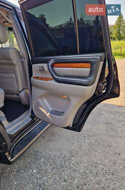Внедорожник / Кроссовер Lexus LX 2007 в 