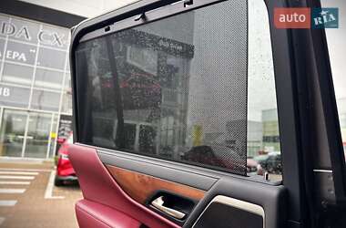 Позашляховик / Кросовер Lexus LX 2022 в 