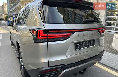 Внедорожник / Кроссовер Lexus LX 2022 в 