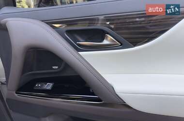 Внедорожник / Кроссовер Lexus LX 2022 в 