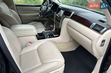 Внедорожник / Кроссовер Lexus LX 2012 в 