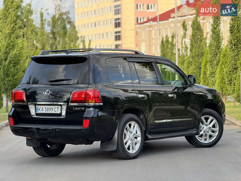 Внедорожник / Кроссовер Lexus LX 2011 в Киеве