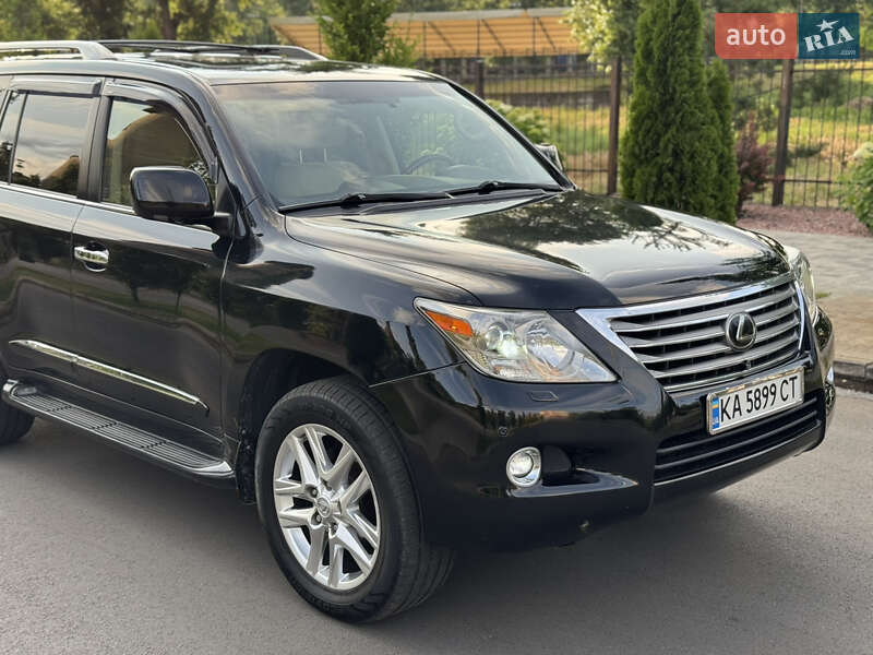 Внедорожник / Кроссовер Lexus LX 2011 в Киеве