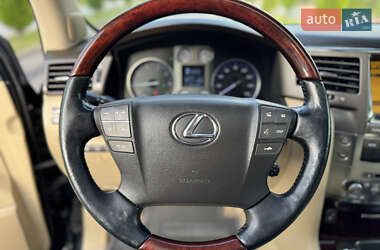 Внедорожник / Кроссовер Lexus LX 2011 в 