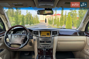 Внедорожник / Кроссовер Lexus LX 2011 в 