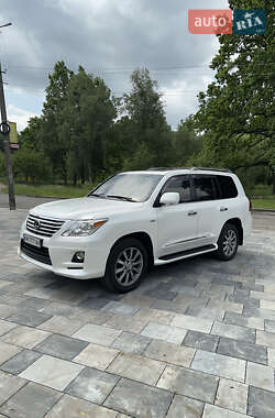 Внедорожник / Кроссовер Lexus LX 2011 в 