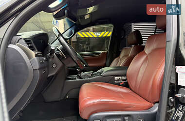 Внедорожник / Кроссовер Lexus LX 2019 в 
