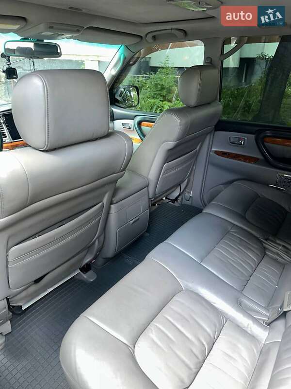 Внедорожник / Кроссовер Lexus LX 2006 в Львове
