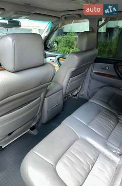 Внедорожник / Кроссовер Lexus LX 2006 в 