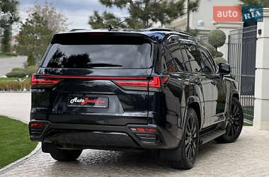 Позашляховик / Кросовер Lexus LX 2023 в 