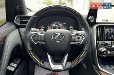 Позашляховик / Кросовер Lexus LX 2023 в 