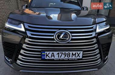 Внедорожник / Кроссовер Lexus LX 2022 в 