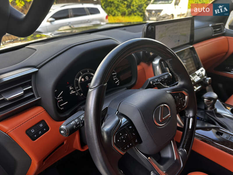 Внедорожник / Кроссовер Lexus LX 2022 в Черновцах