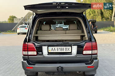 Внедорожник / Кроссовер Lexus LX 2006 в 