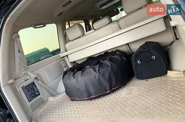 Внедорожник / Кроссовер Lexus LX 2006 в 