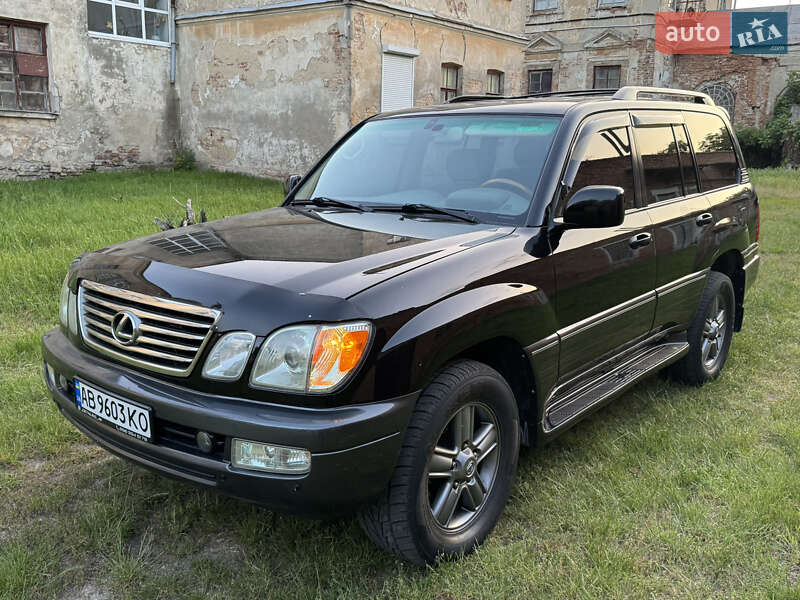 Внедорожник / Кроссовер Lexus LX 2006 в 