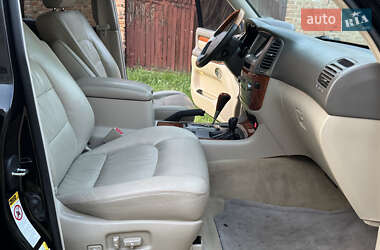 Внедорожник / Кроссовер Lexus LX 2006 в 