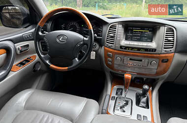 Внедорожник / Кроссовер Lexus LX 2007 в 