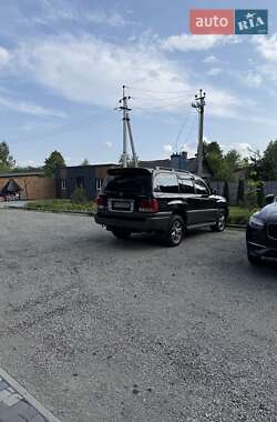 Внедорожник / Кроссовер Lexus LX 2004 в 