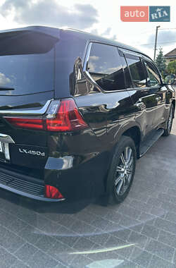 Внедорожник / Кроссовер Lexus LX 2017 в 