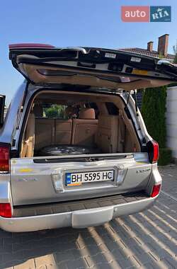 Внедорожник / Кроссовер Lexus LX 2008 в 