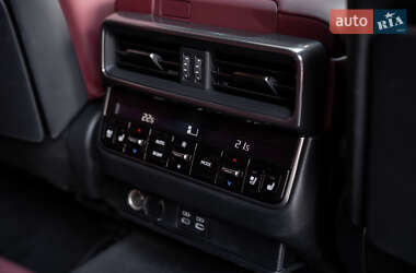 Позашляховик / Кросовер Lexus LX 2022 в 
