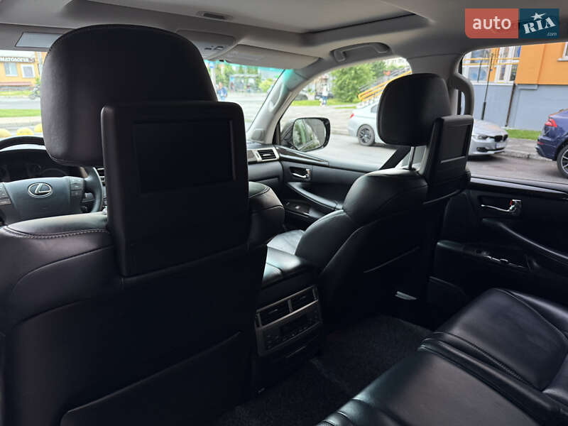 Позашляховик / Кросовер Lexus LX 2012 в Вінниці