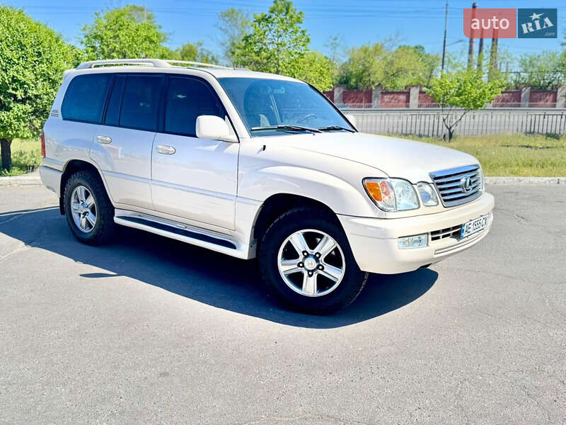 Позашляховик / Кросовер Lexus LX 2007 в 
