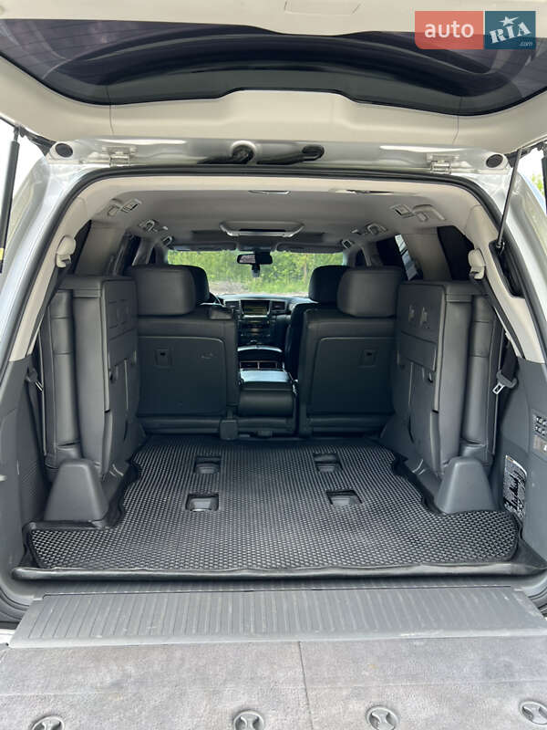 Внедорожник / Кроссовер Lexus LX 2010 в Тернополе