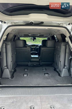 Внедорожник / Кроссовер Lexus LX 2010 в 