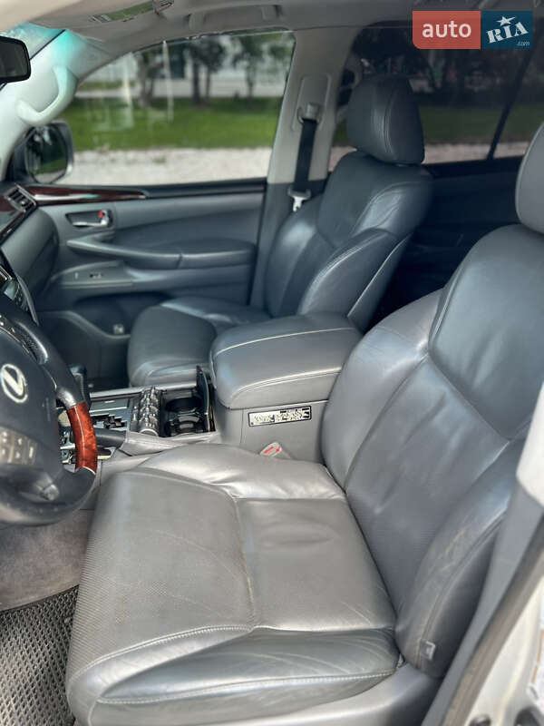 Внедорожник / Кроссовер Lexus LX 2010 в Тернополе