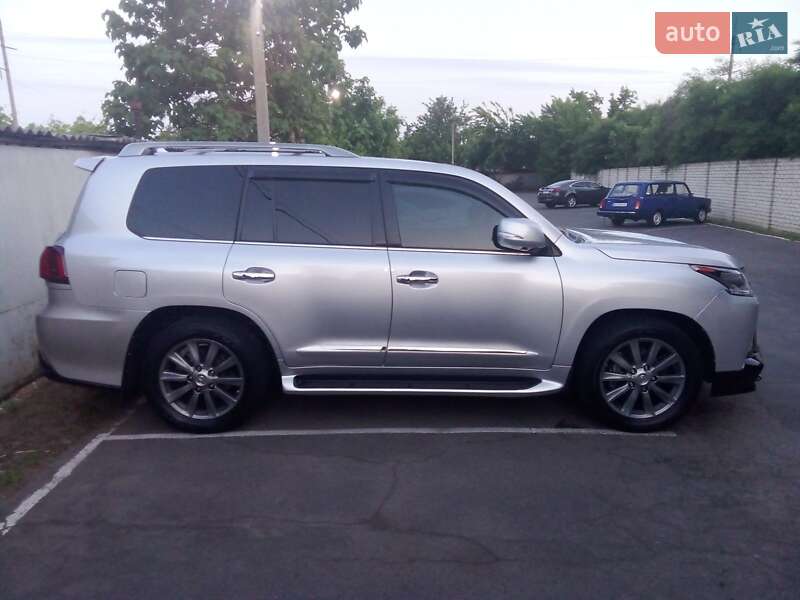 Внедорожник / Кроссовер Lexus LX 2008 в Одессе