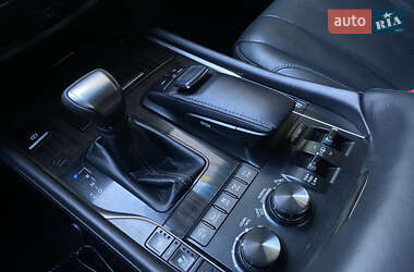 Позашляховик / Кросовер Lexus LX 2017 в 