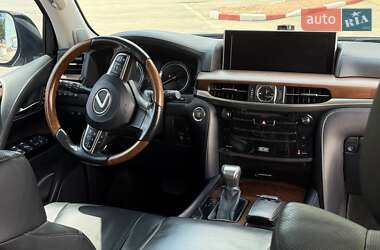 Внедорожник / Кроссовер Lexus LX 2015 в 