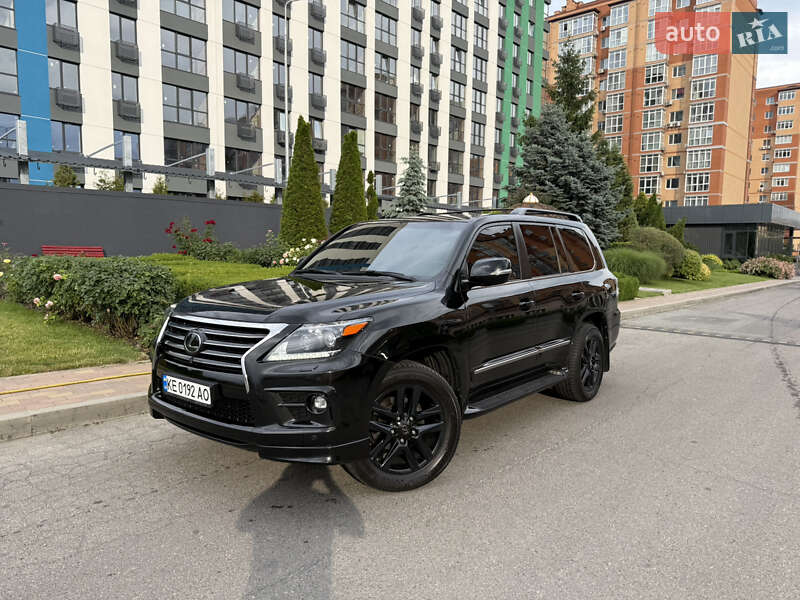 Внедорожник / Кроссовер Lexus LX 2015 в 