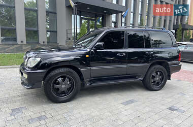 Внедорожник / Кроссовер Lexus LX 2004 в 
