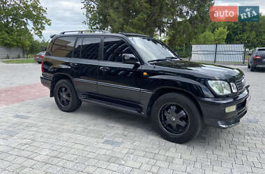 Внедорожник / Кроссовер Lexus LX 2004 в 