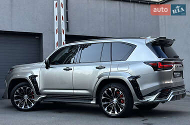Внедорожник / Кроссовер Lexus LX 2022 в 