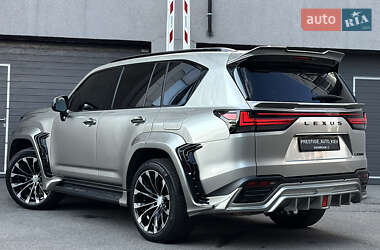 Внедорожник / Кроссовер Lexus LX 2022 в 