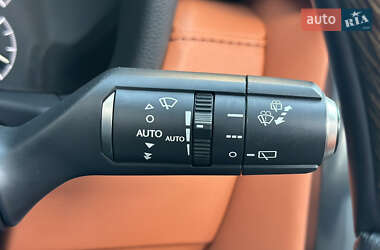 Внедорожник / Кроссовер Lexus LX 2022 в 