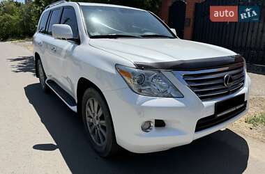 Lexus LX 2010