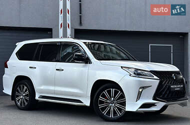 Внедорожник / Кроссовер Lexus LX 2019 в 