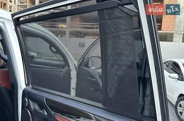 Внедорожник / Кроссовер Lexus LX 2019 в 