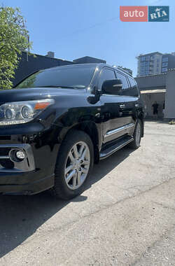 Внедорожник / Кроссовер Lexus LX 2013 в 