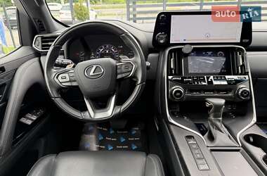 Внедорожник / Кроссовер Lexus LX 2022 в 