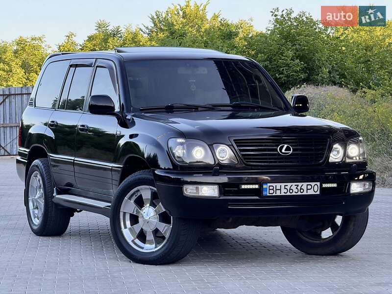 Lexus LX 2003