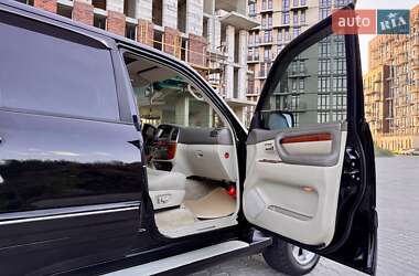 Внедорожник / Кроссовер Lexus LX 2003 в 