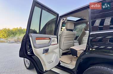 Внедорожник / Кроссовер Lexus LX 2003 в 